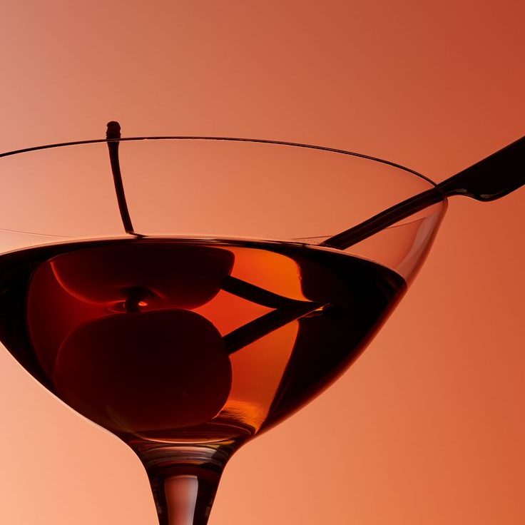 Cocktail with a cherry made with Foreva tonic